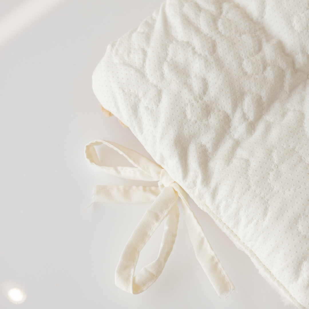 NEW 2-in-1 Furniture Protector & Dog Bed Couch Cover with Thick Orthopedic Padding, Non-Slip Grip, Scratch-Resistant Surface & Machine-Washable Fabric